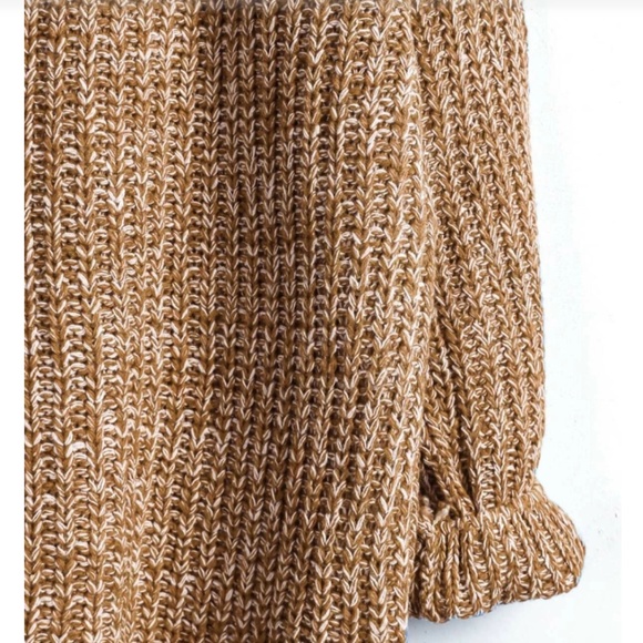 Dip Hem Knit Sweater - Picture 4 of 7